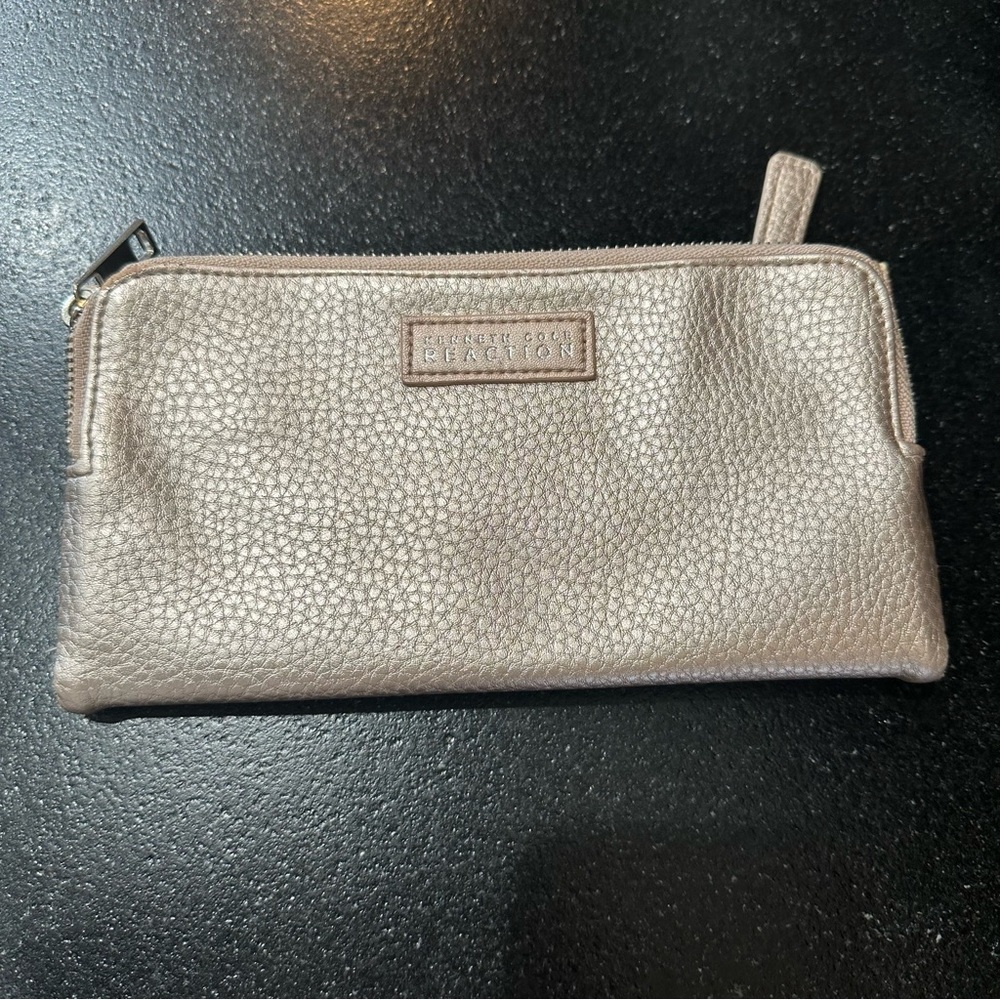 Kenneth Cole Reaction rose gold wallet leather